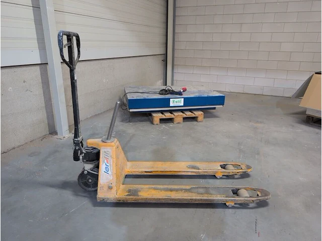 Palletwagen eller lift, max 2500 kilo, bouwjaar 2004 - afbeelding 2 van  5