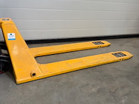 Palletwagen, geel, inrijhoogte 35mm, extra laag - afbeelding 2 van  5