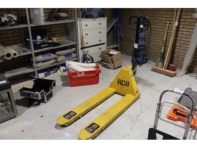 Palletwagen kruizinga maximaal 2500 kg. - afbeelding 1 van  2