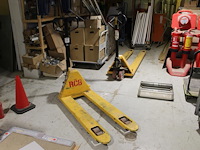 Palletwagen kruizinga maximaal 2500 kg. - afbeelding 1 van  2