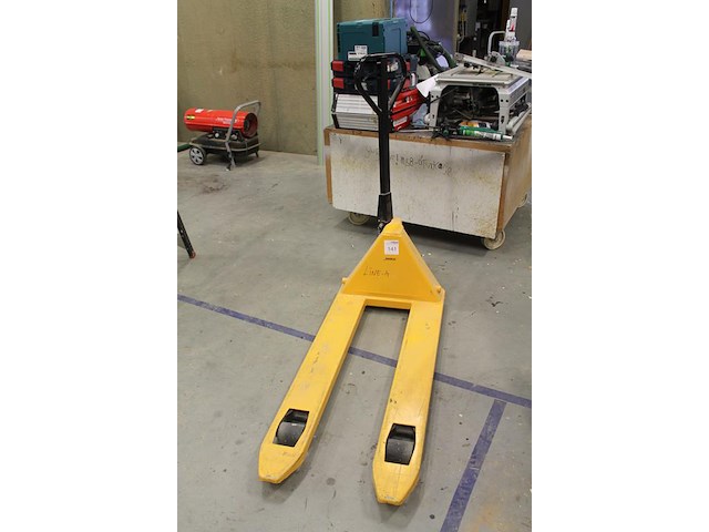 Palletwagen manutan met maximale belasting 2000 kg. ophalen aan het einde van de afhaaldag - afbeelding 2 van  3