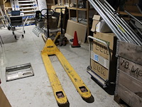 Palletwagen papro met lange lepels 200 cm. maximaal 2000 kg. - afbeelding 1 van  2