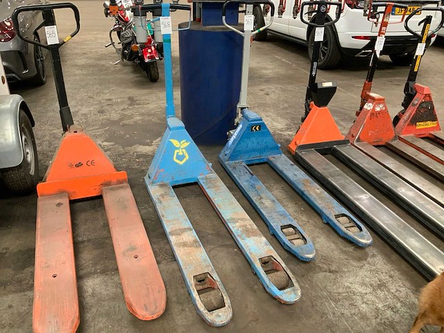 Palletwagen - afbeelding 1 van  2