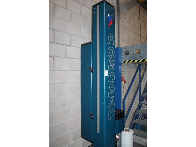 Palletwikkelmachine robopac rotoplat 506/pfs. bouwjaar 2003. - afbeelding 4 van  5