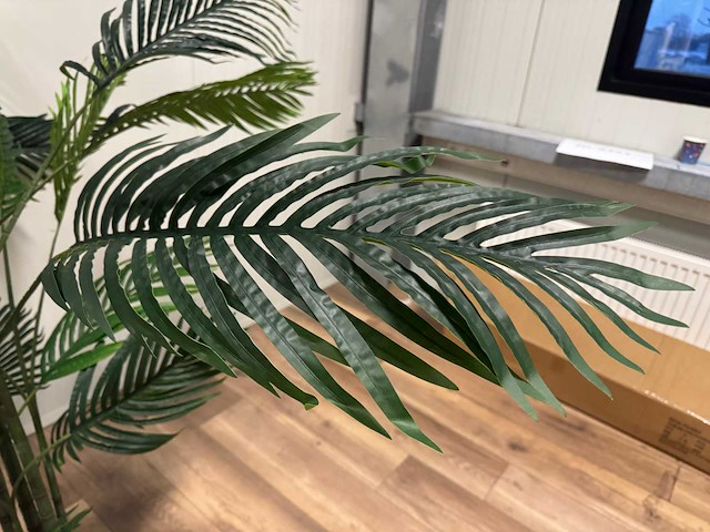 Palm tree kunstplant (225cm hoog) - afbeelding 15 van  15