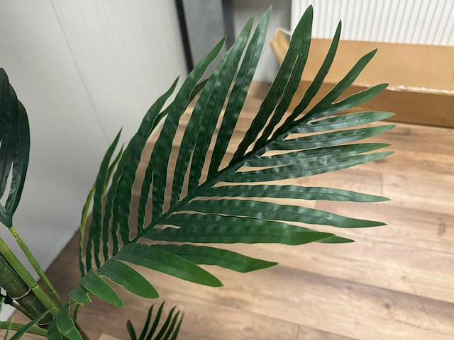 Palm tree kunstplant (260cm hoog) - afbeelding 14 van  14
