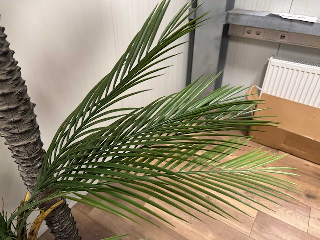 Palm tree kunstplant (2x) (210cm hoog) - afbeelding 2 van  14