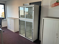 Palmberg vitrinekast - afbeelding 1 van  4