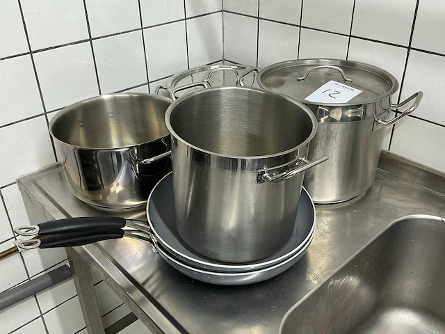 Pan ( inductie ) (5x) - afbeelding 1 van  2