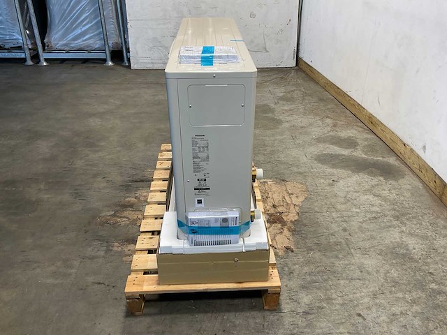 Panasonic - aquarea wh-mdc09j3e5 - lucht-water warmtepomp 9kw - afbeelding 8 van  13