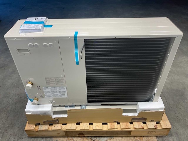 Panasonic - aquarea wh-mdc09j3e5 - lucht-water warmtepomp - afbeelding 3 van  13