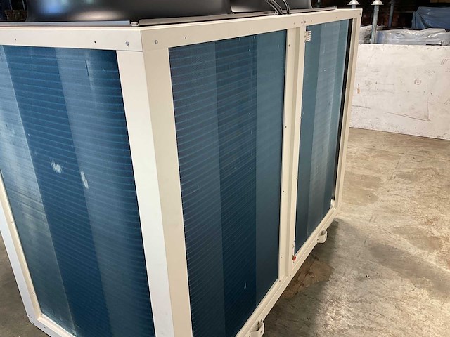 Panasonic - ecoi-w aqua-g blue h p-aqag0080h - chiller r290 83,6 kw - afbeelding 3 van  9