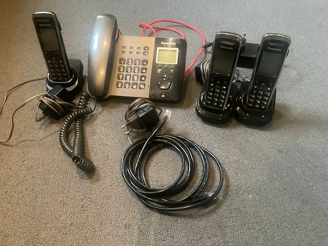 Panasonic - kx-tgp550 / pnlc1007ya - telefooncentrale - afbeelding 2 van  8