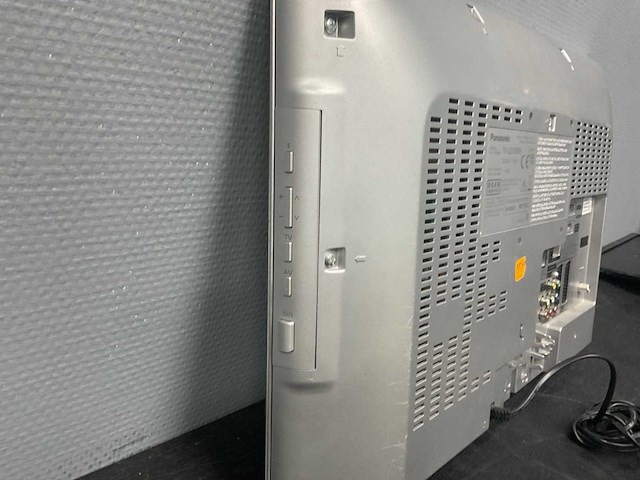 Panasonic - tx-l22d28ew - televisie - afbeelding 7 van  8