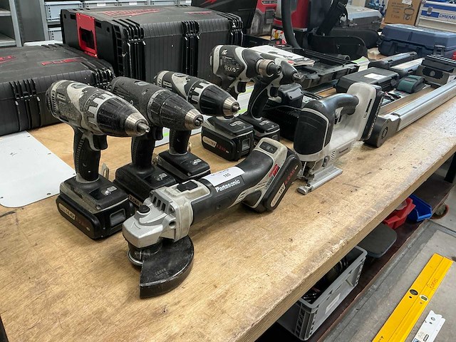 Panasonic accugereedschap (7x) - afbeelding 1 van  7