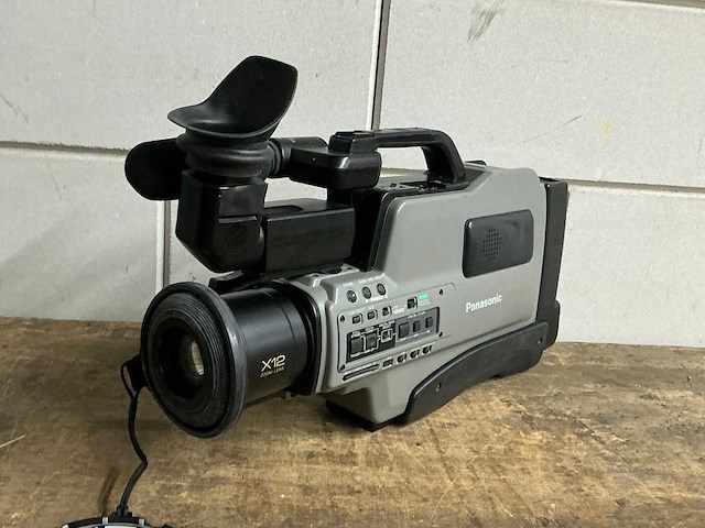 Panasonic ag-455me vhs videocamera - afbeelding 6 van  13
