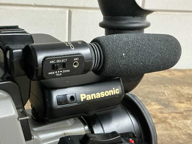 Panasonic ag-455me vhs videocamera - afbeelding 12 van  13