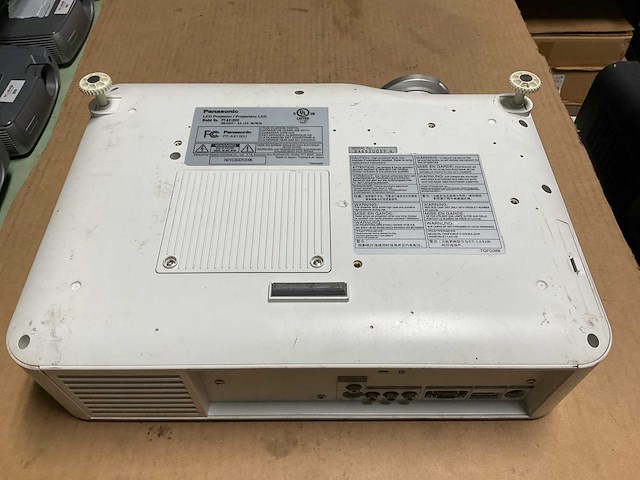 Panasonic pt-ax100u lcd projector - afbeelding 6 van  7