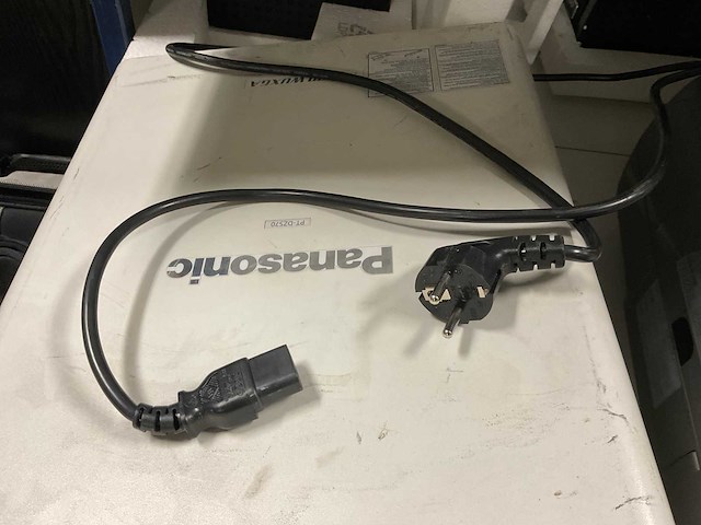 Panasonic pt-dz570e projector - afbeelding 6 van  6