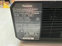 Panasonic pt-frq50b 4k ultra hd laser beamer - afbeelding 5 van  6