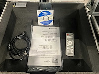 Panasonic pt-rz470ek full hd dlp projector - afbeelding 5 van  10