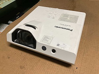 Panasonic pt-tw351r lcd projector - afbeelding 2 van  7