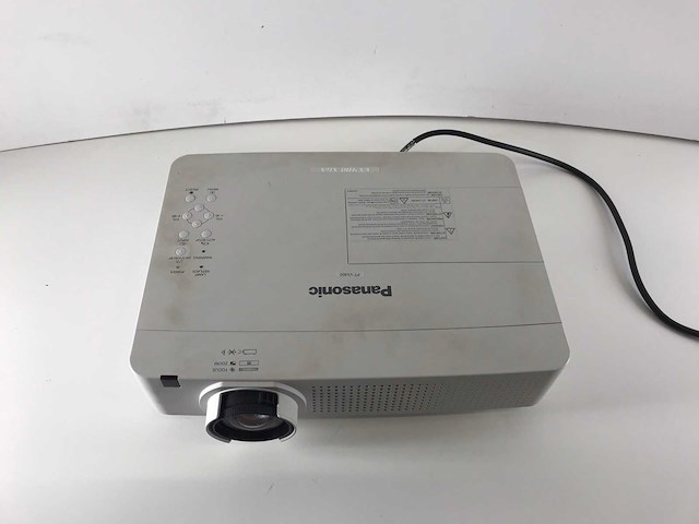 Panasonic (pt-vx400) 4000 lumens lcd projector (1409 hrs - lamp hours) - afbeelding 2 van  6
