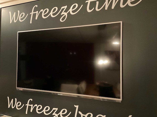 Panasonic televisie - afbeelding 4 van  6