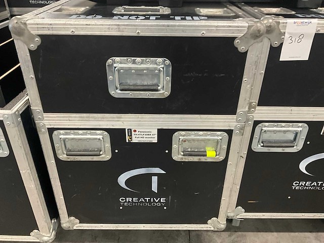 Panasonic th-47lf30er full hd 47” monitor (2x) - afbeelding 6 van  7