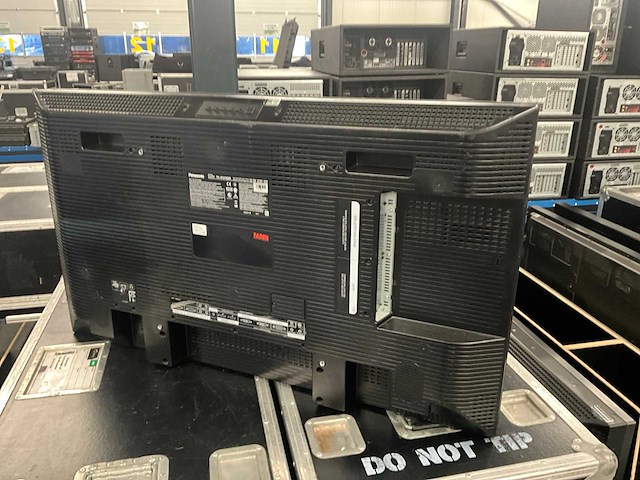 Panasonic th-47lf30er full hd 47” monitor (2x) - afbeelding 2 van  7