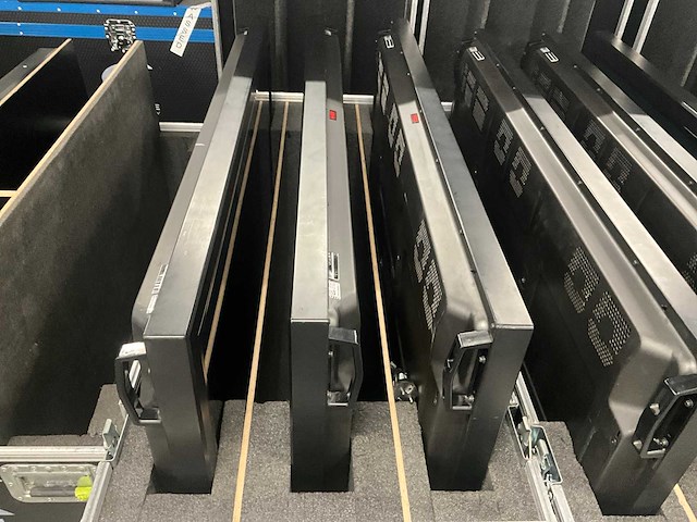 Panasonic th-50pf30er full hd 50” plasma monitor (3x) - afbeelding 4 van  9