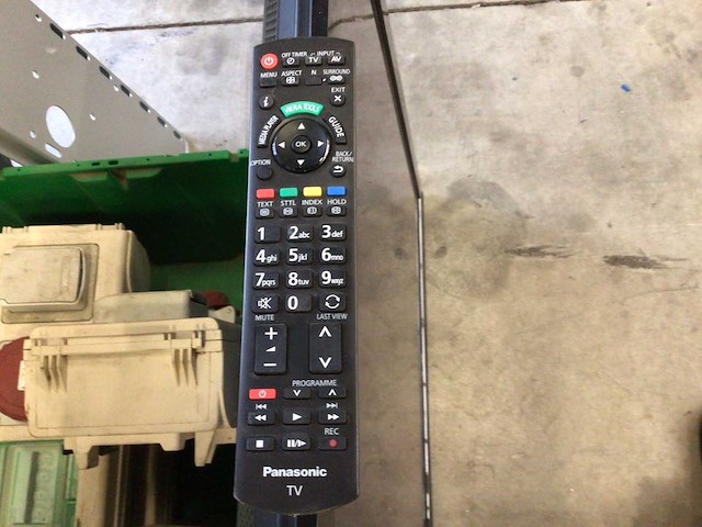 Panasonic txp50x televisie - afbeelding 2 van  4