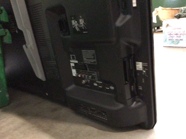 Panasonic txp50x televisie - afbeelding 3 van  4