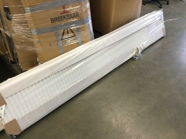 Paneelradiator 400 cm - afbeelding 1 van  3