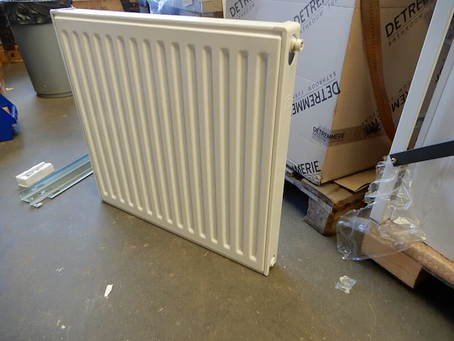 Paneelradiator, brugman, compact, wit, t11 600x880 - afbeelding 1 van  5