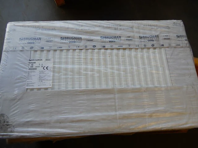 Paneelradiator, brugman, compact, wit, t11 700x1200 - afbeelding 1 van  5