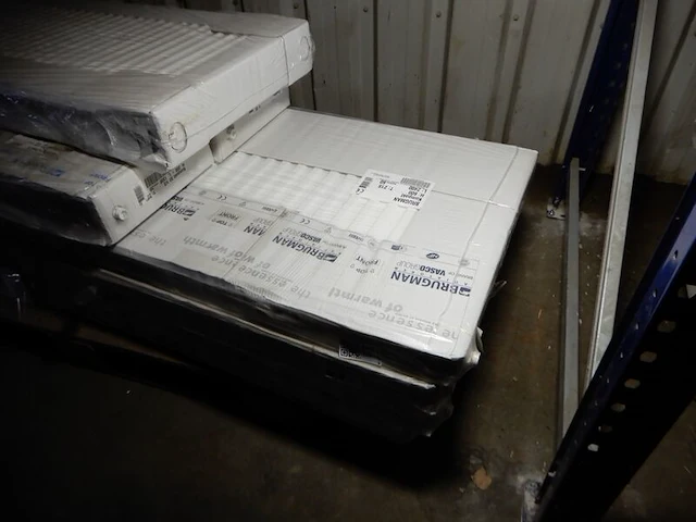 Paneelradiator, brugman, compact, wit, t21 600x2400 - afbeelding 1 van  5