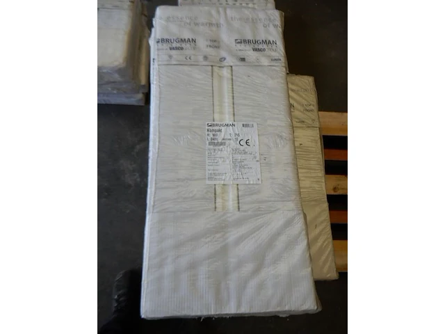 Paneelradiator, brugman, compact, wit, t21 900x400 - afbeelding 1 van  5