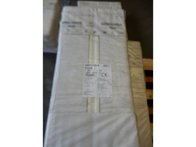 Paneelradiator, brugman, compact, wit, t21 900x400 - afbeelding 1 van  4