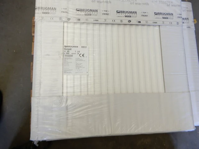 Paneelradiator, brugman, compact, wit, t21 900x960 - afbeelding 1 van  5