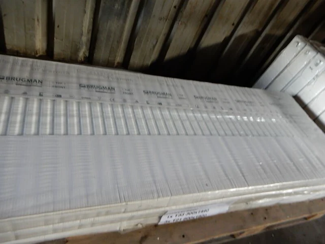 Paneelradiator, brugman, universeel compact, wit, t21 600x2080 - afbeelding 1 van  2