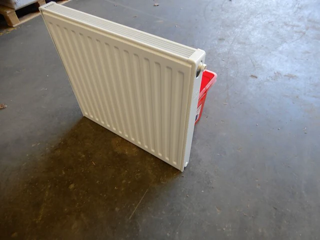 Paneelradiator, brugman, universeel compact, wit, t21 600x400 - afbeelding 1 van  3