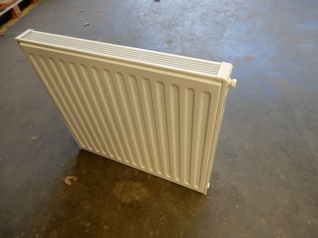 Paneelradiator, brugman, universeel compact, wit, t21 700x560 - afbeelding 2 van  3