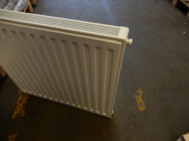 Paneelradiator, brugman, universeel compact, wit, t21 700x880 - afbeelding 3 van  3