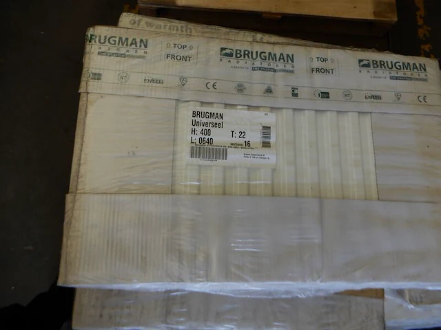 Paneelradiator, brugman, universeel compact, wit, t22 400x640 - afbeelding 1 van  3