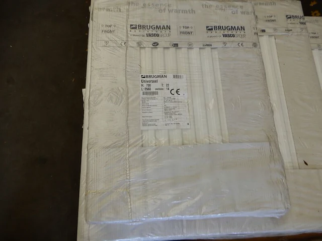 Paneelradiator, brugman, universeel compact, wit, t22 700x560 - afbeelding 1 van  4