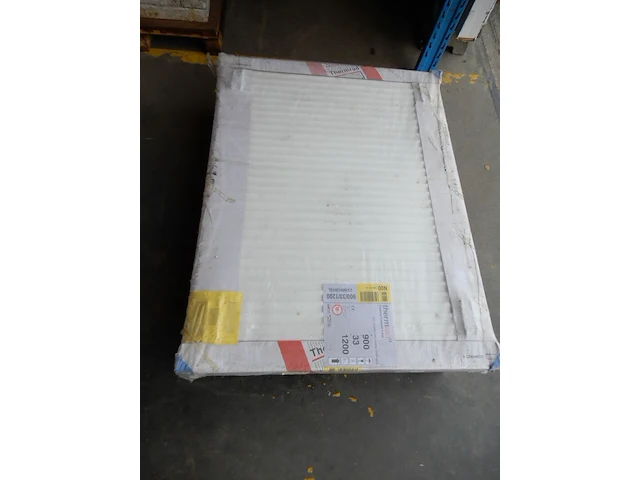 Paneelradiator, thermrad, c4, wit, t33 900x1200 - afbeelding 1 van  3
