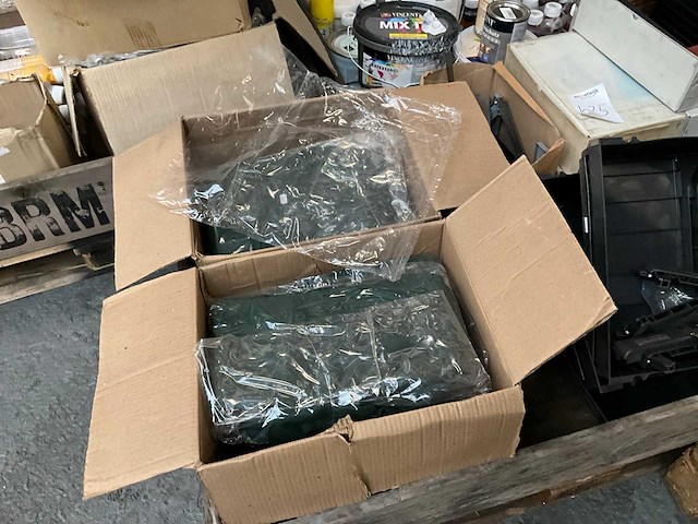 Pangoline - overall - afbeelding 1 van  7