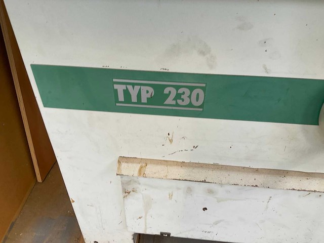 Panhans 230 freesmachine met aanvoerrol - afbeelding 6 van  8
