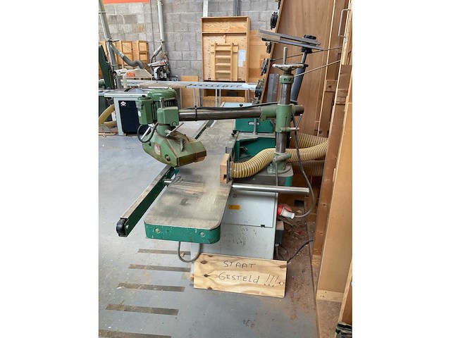 Panhans 230 freesmachine met aanvoerrol - afbeelding 8 van  8